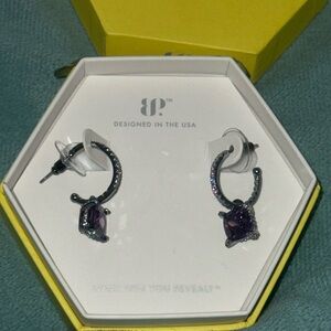Bomb Party BP Earrings ER77724
Wishing You Happiness Main Stone: Amethyst Cubic
